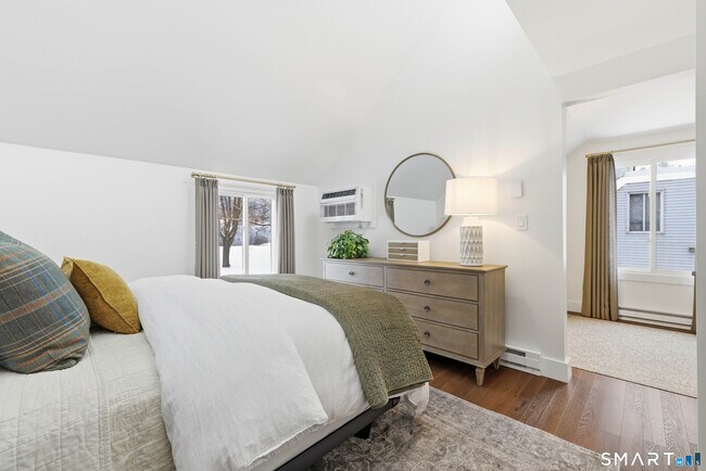 Building Photo - 60 Cinnamon Spring