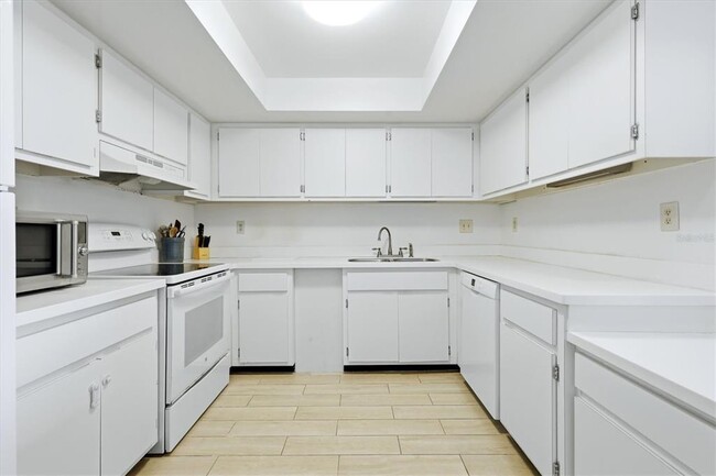 Building Photo - 2089 Gulf of Mexico Dr
