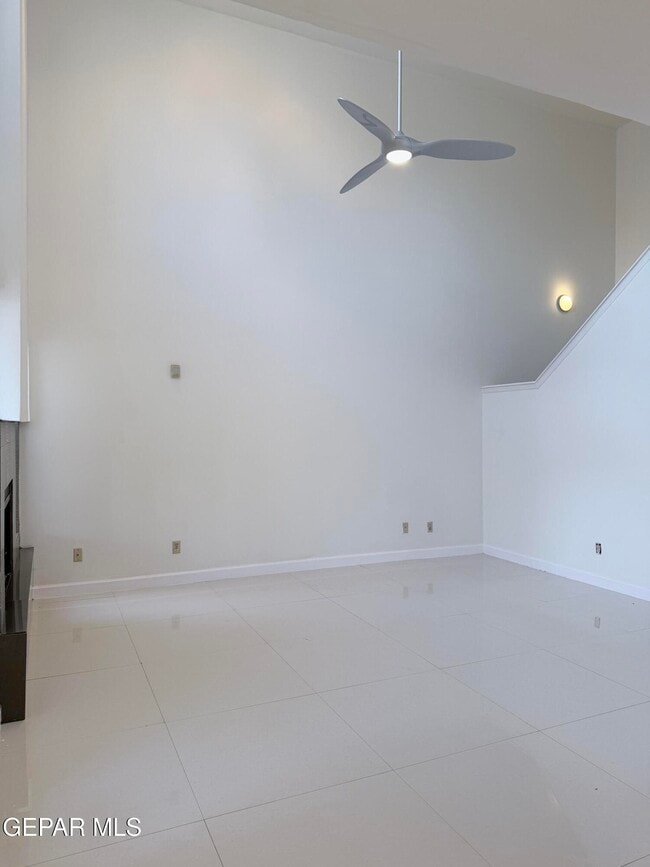 Building Photo - 6035 Bandolero Dr