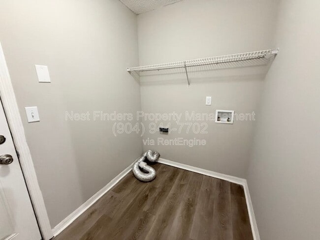 Building Photo - 816 Brookstone Ct