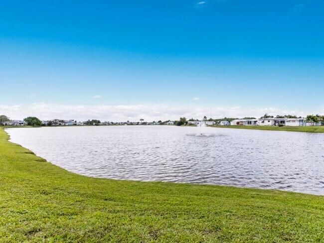 Building Photo - 7431 43rd Way N