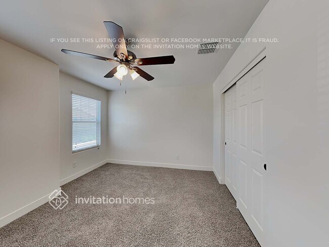 Building Photo - 2105 N 211th Dr