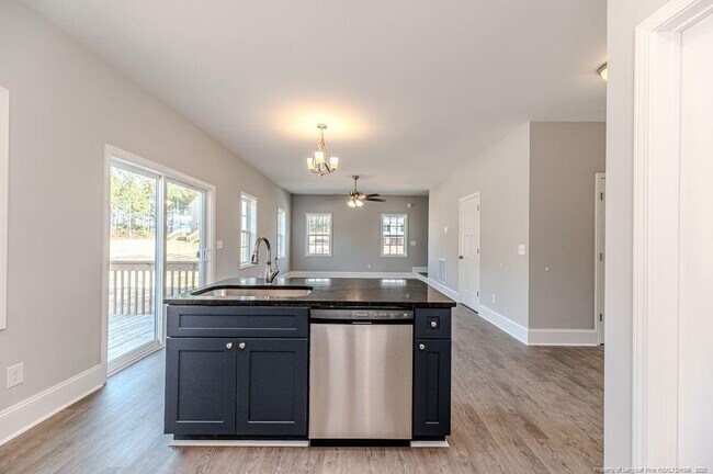 Building Photo - 533 Stadium Dr