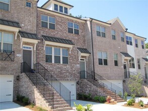 Building Photo - 2184 Haydon Ln