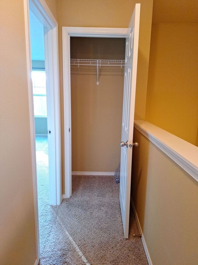 Building Photo - Central Valley Area - 2 Story Home (3Bed, 2.5 Bath)