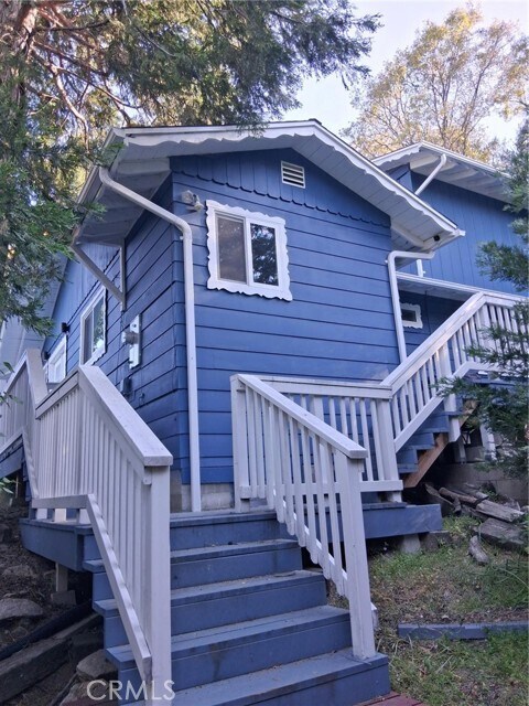 Primary Photo - 210 Wylerhorn Dr
