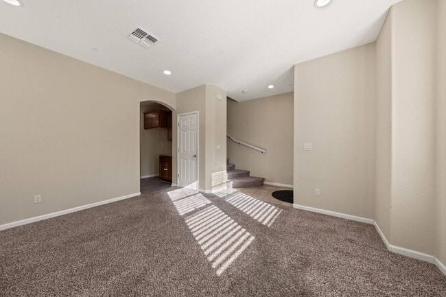 Building Photo - 461 Ashwick Loop