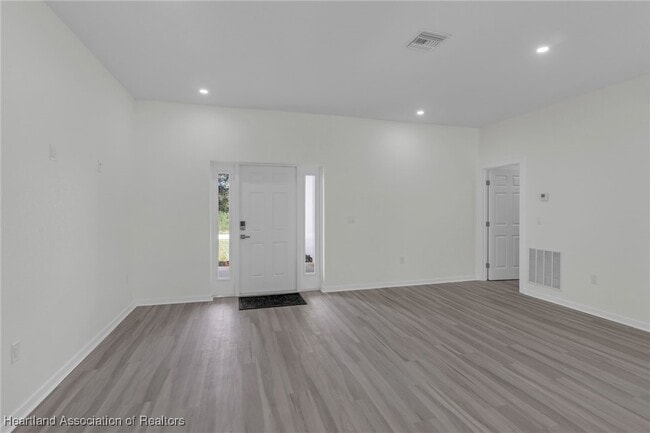 Building Photo - 7539 Bernal Dr