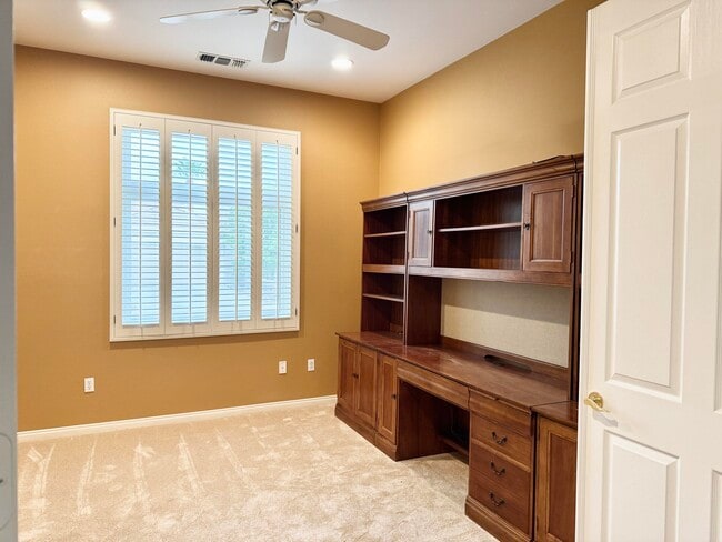 Building Photo - 78768 Yellen Dr