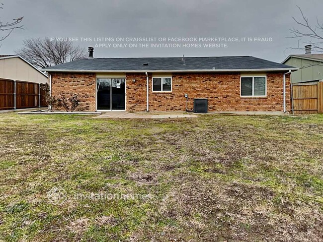 Building Photo - 5616 Pearce St