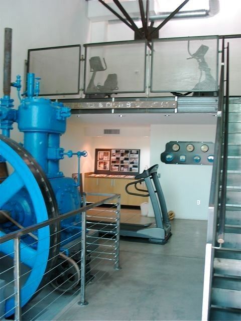 Building Photo - 1001 E 17th St