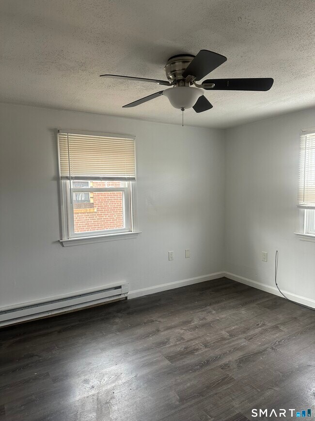 Building Photo - 20 Depot St