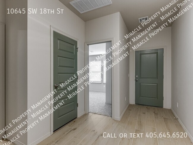 Building Photo - 10645 SW 18th St