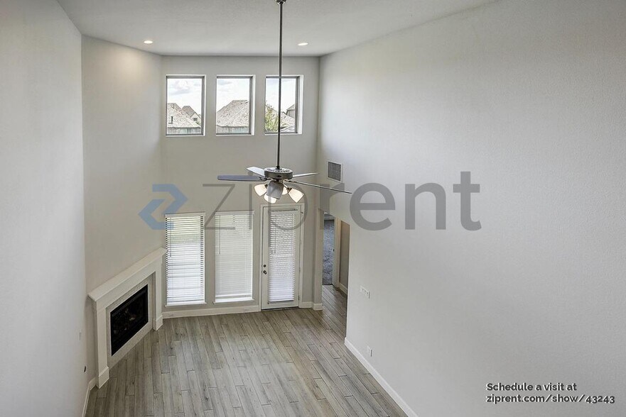 Building Photo - 1707 Swayback Ln