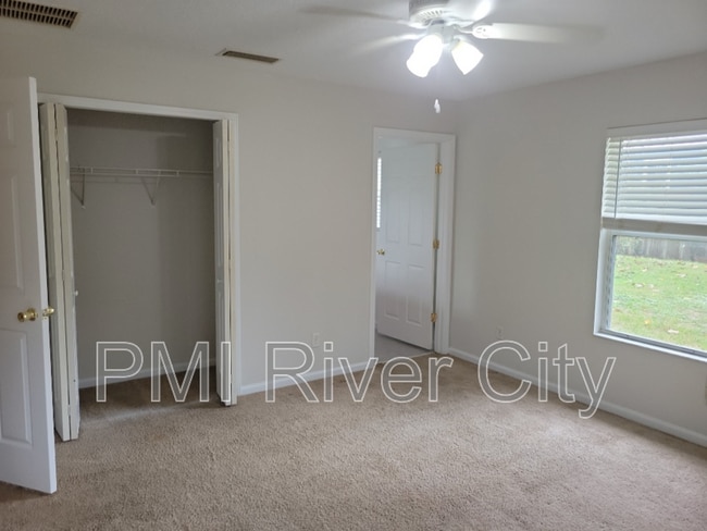 Building Photo - 1390 Old Middleburg Rd N