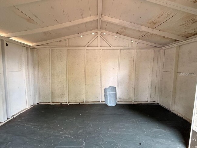 Building Photo - 4009 Deleuil Ave