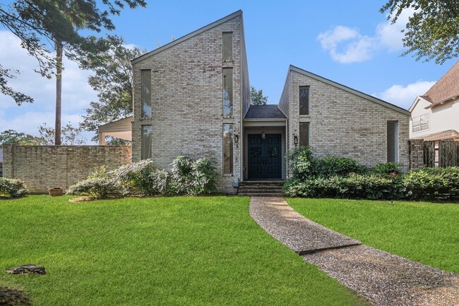 Building Photo - 4334 Lake Grove Dr