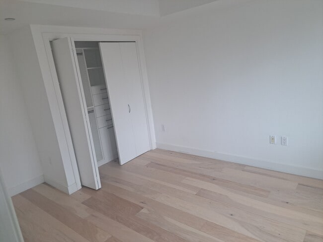 Building Photo - 875 G St