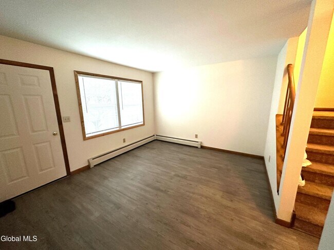 Building Photo - 23 Warsaw Ave