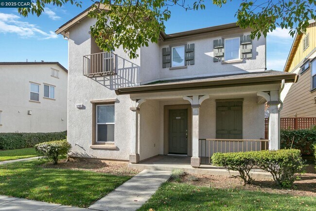 Primary Photo - 3200 Puffin Cir