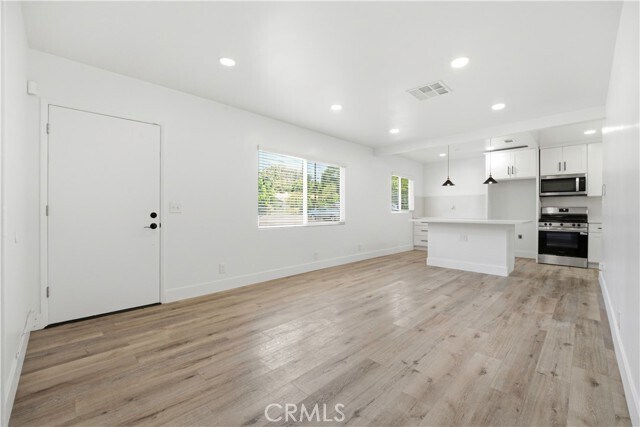 Building Photo - 13173 McKinley Ave