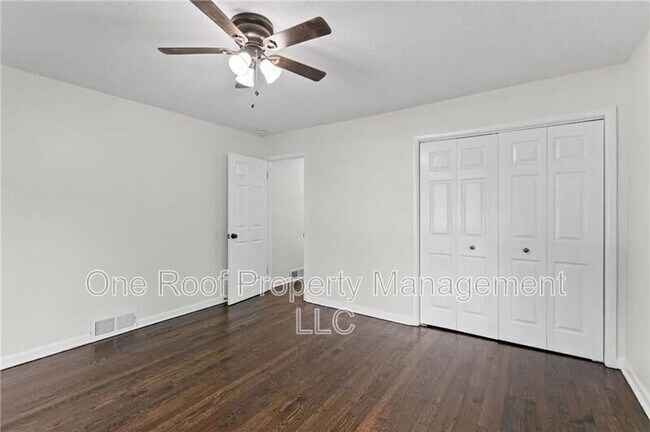Building Photo - 8105 E 80th Terrace