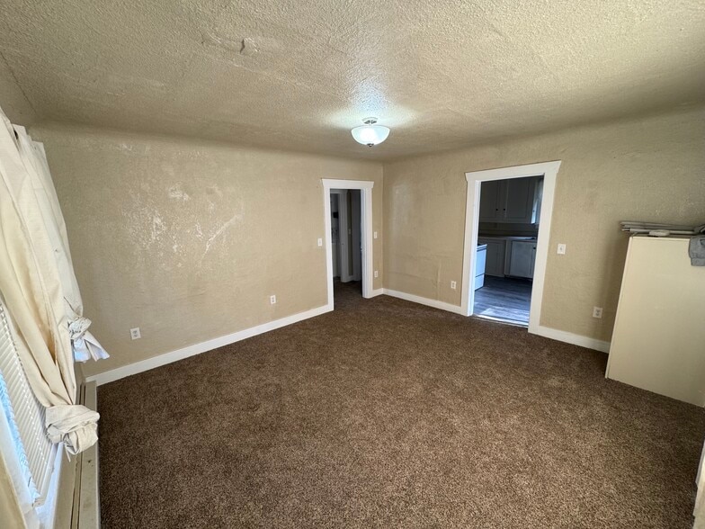 Living Room - 1568 3rd St NE