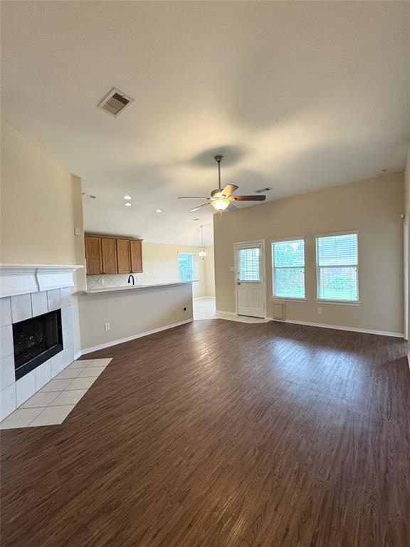Building Photo - 7039 Durango Creek Dr