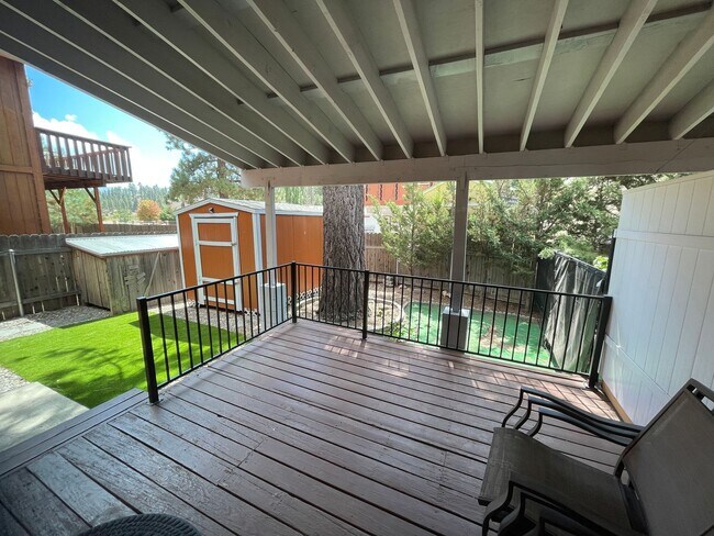 Building Photo - 1068 Cherokee St