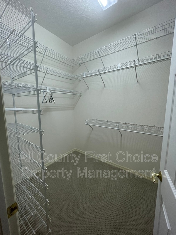 Building Photo - 9718 Taylor Rose Ln