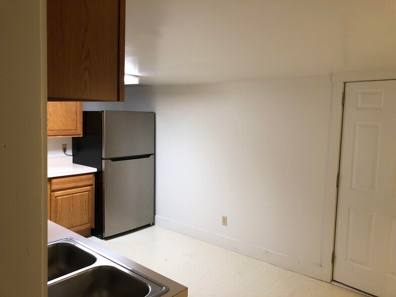 Building Photo - 115 Market St