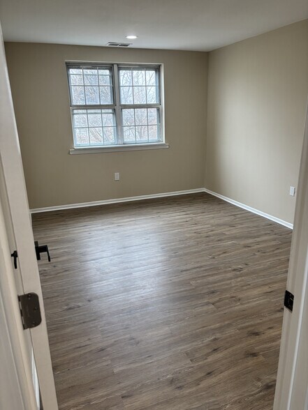 Building Photo - 4322 E Howell St