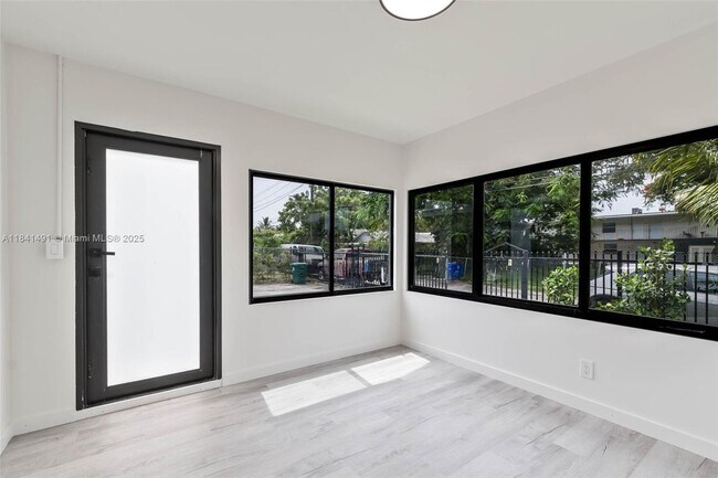 Building Photo - 25 NW 78th St