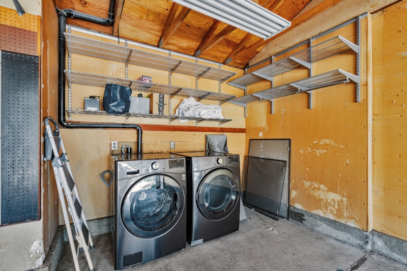 Building Photo - 843 Juno Ln