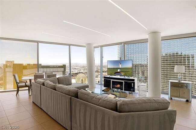 Building Photo - 3726 S Las Vegas Blvd