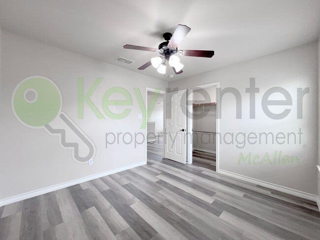 Building Photo - Beautidul 3bed/2.5 bath House in Edinburg. Don't Miss Out!