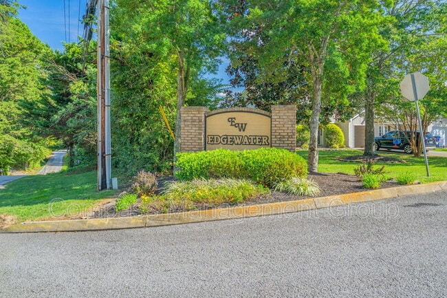 Building Photo - 1034 Brittany Deanne Ln