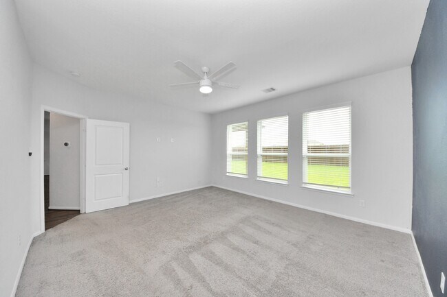 Building Photo - 2326 Kelson Cove Dr