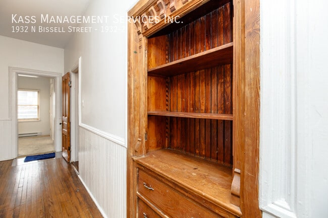 Building Photo - 1932 N Bissell St