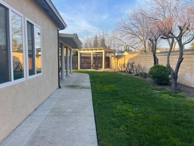 Building Photo - Ideal 4br/2ba single story in Morada