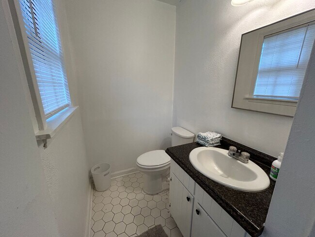 Building Photo - 449 Joshwood Dr