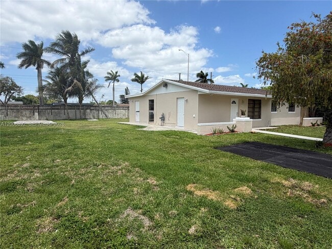 Building Photo - 10375 SW 152nd Terrace