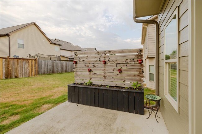 Building Photo - 2385 Morgan Farm Dr