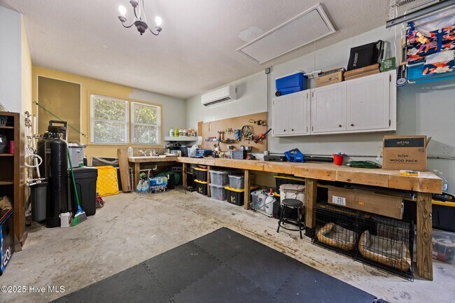 Building Photo - 206 Brentwood Ct