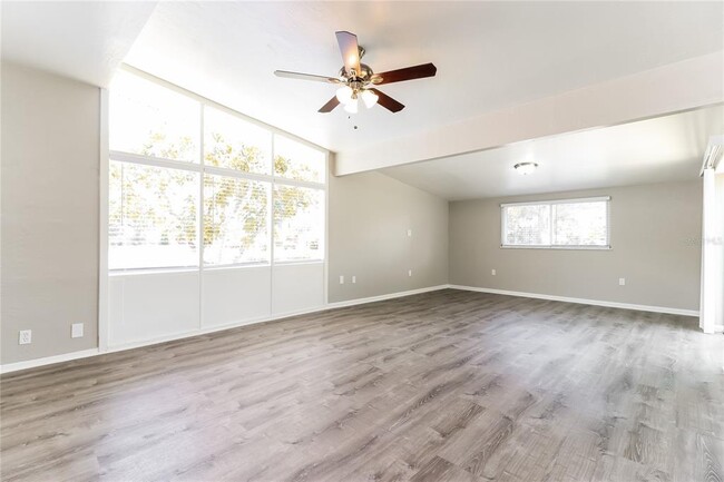 Building Photo - 4097 Porpoise Dr SE