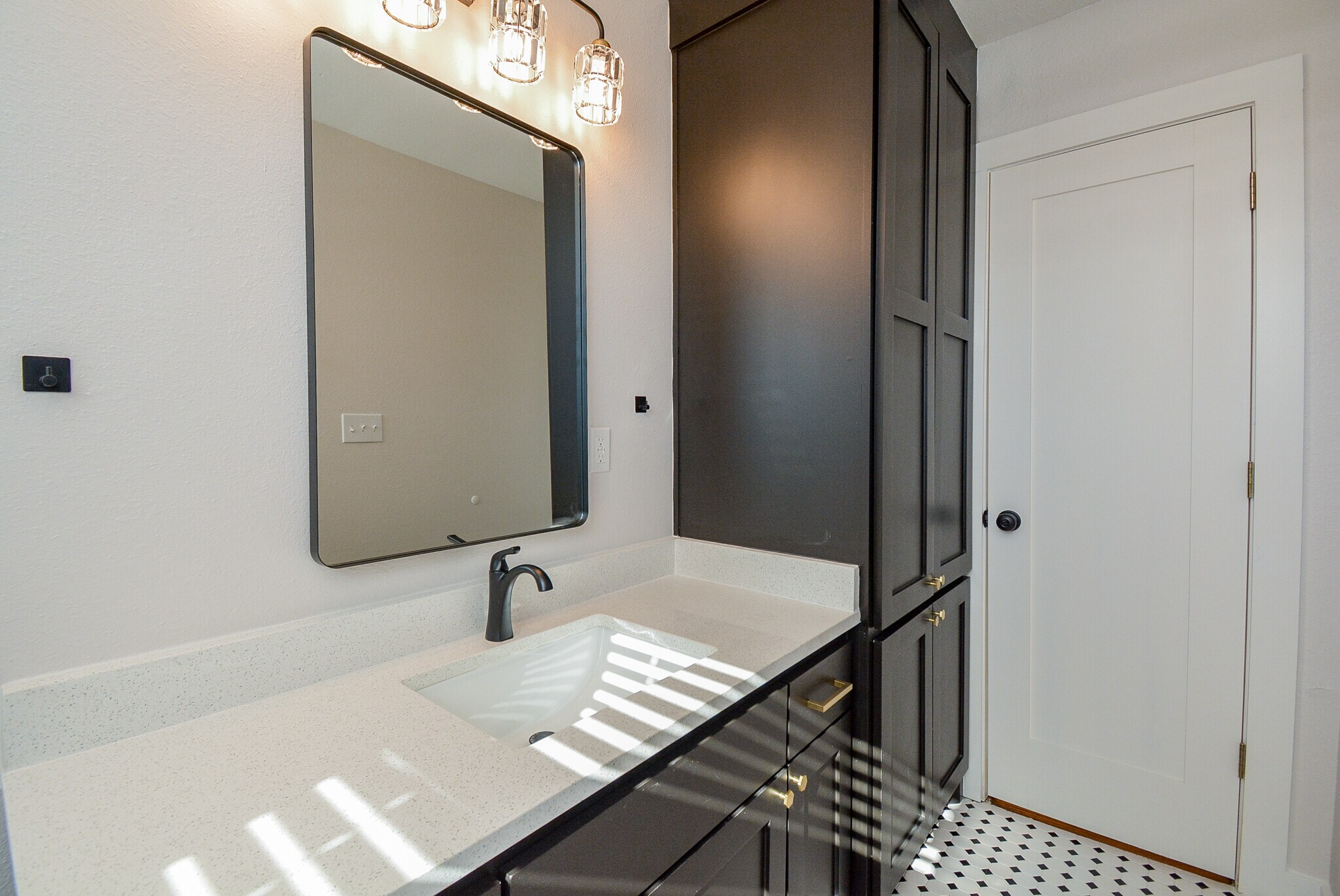 Hand-built cabinets throughout - 2916 Arbor St