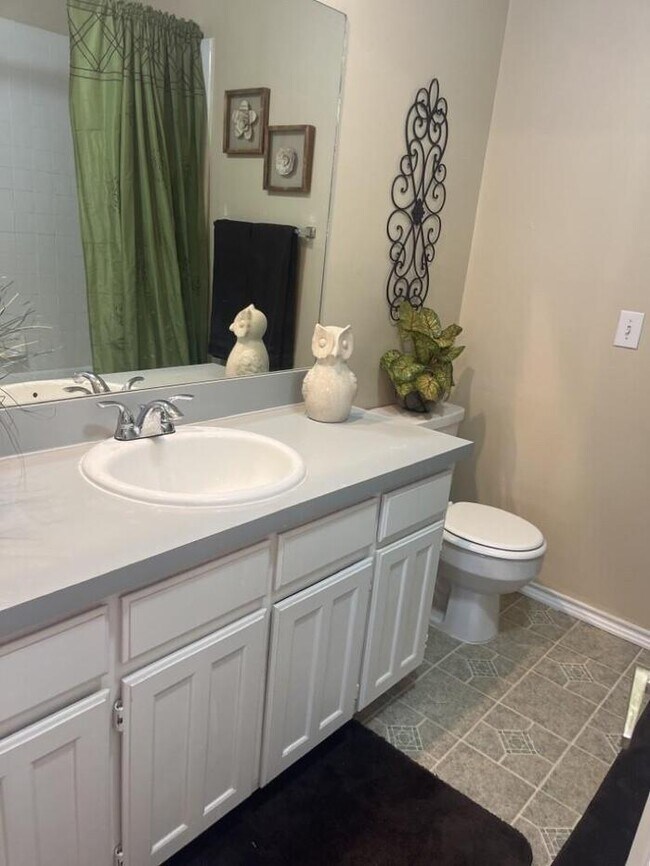 Building Photo - 6302 Meadowmere Ln