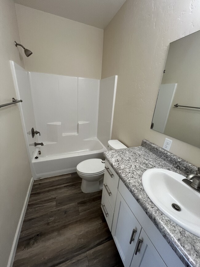 Building Photo - 615 Canyon Vista Way