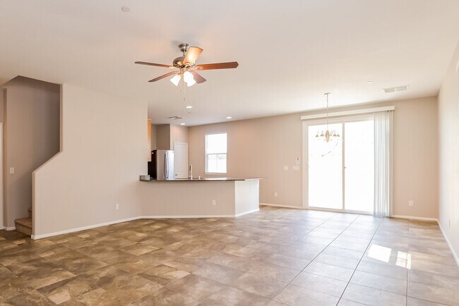 Building Photo - 892 Harbor Ave