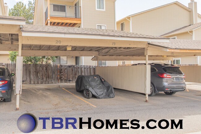 Building Photo - 7855 Barbara Ann Dr
